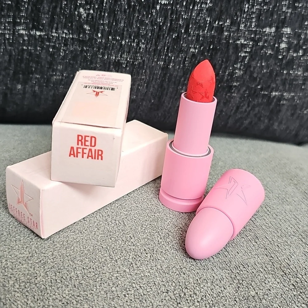 New Jeffree Star Cosmetics Velvet Trap Red Affair Lipstick Matte
